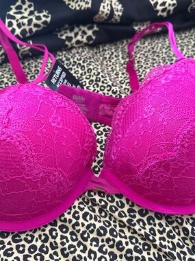 Hot Pink Lace Push-Up Bra with Underwire Support